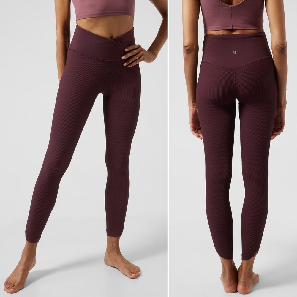 ATHLETA Elation Crossover Rib 7/8 Tight Legging in Spiced Cabernet Size M